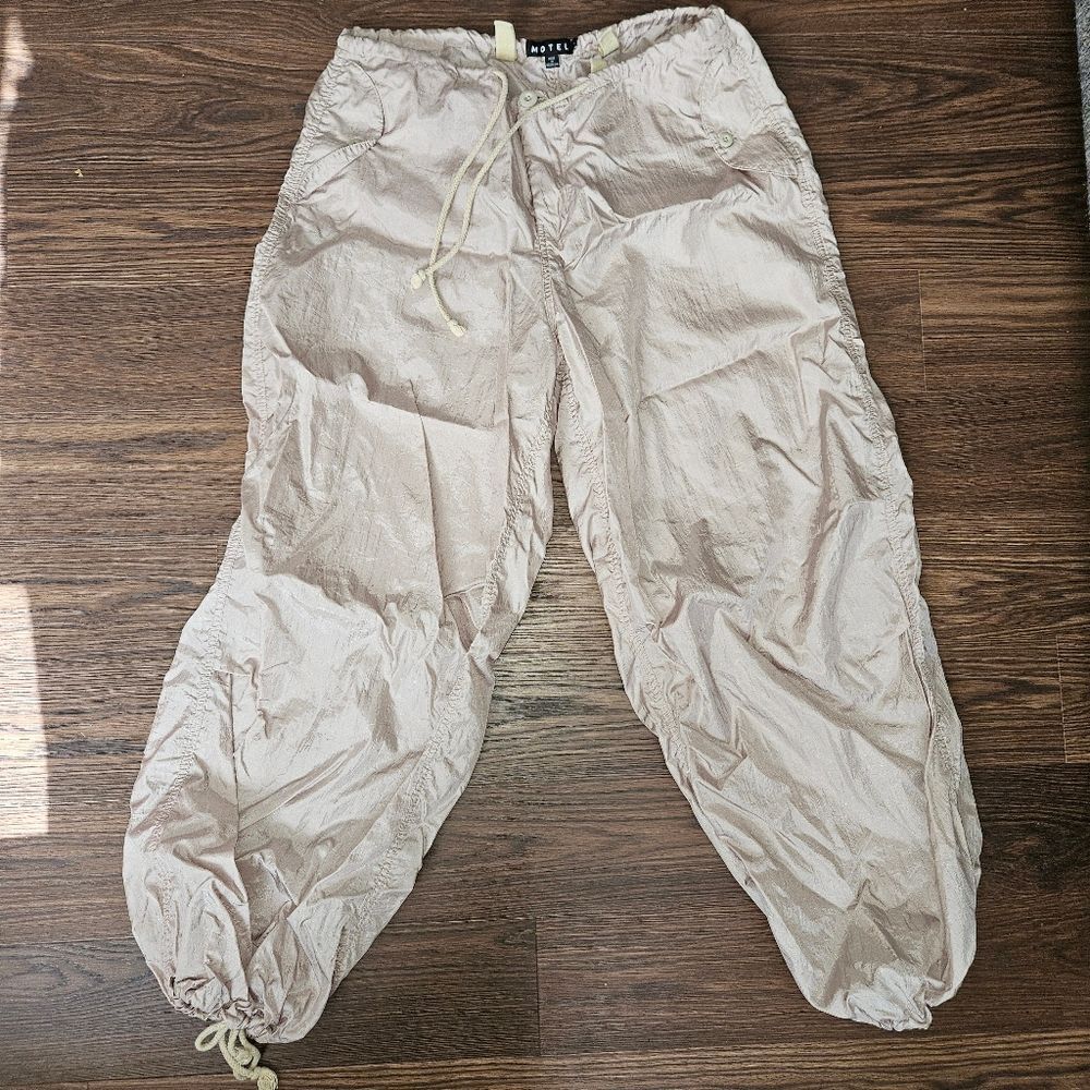 Motel Rocks Chute Parachute Pants Y2K Baggy Tortilla Tan Khaki Large Tie Waist